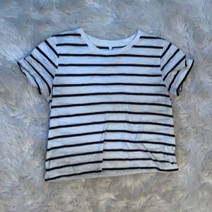black and white small stripped crop top